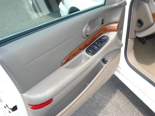 Used Buick LeSabre 4dr Sdn Custom 2003 | Tony's Auto Sales. Waterbury, Connecticut Used Buick LeSabre 4dr Sdn Custom 2003 | Tony's Auto Sales. Waterbury, Connecticut