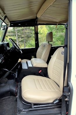 1984 Land Rover Defender 110 110 soft top, available for sale in Wallingford, Connecticut | Vertucci Automotive Inc. Wallingford, Connecticut 1984 Land Rover Defender 110 110 soft top, available for sale in Wallingford, Connecticut | Vertucci Automotive Inc. Wallingford, Connecticut