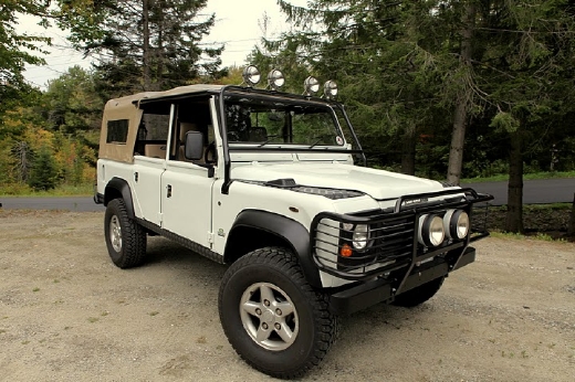 1984 Land Rover Defender 110 110 soft top, available for sale in Wallingford, Connecticut | Vertucci Automotive Inc. Wallingford, Connecticut 1984 Land Rover Defender 110 110 soft top, available for sale in Wallingford, Connecticut | Vertucci Automotive Inc. Wallingford, Connecticut